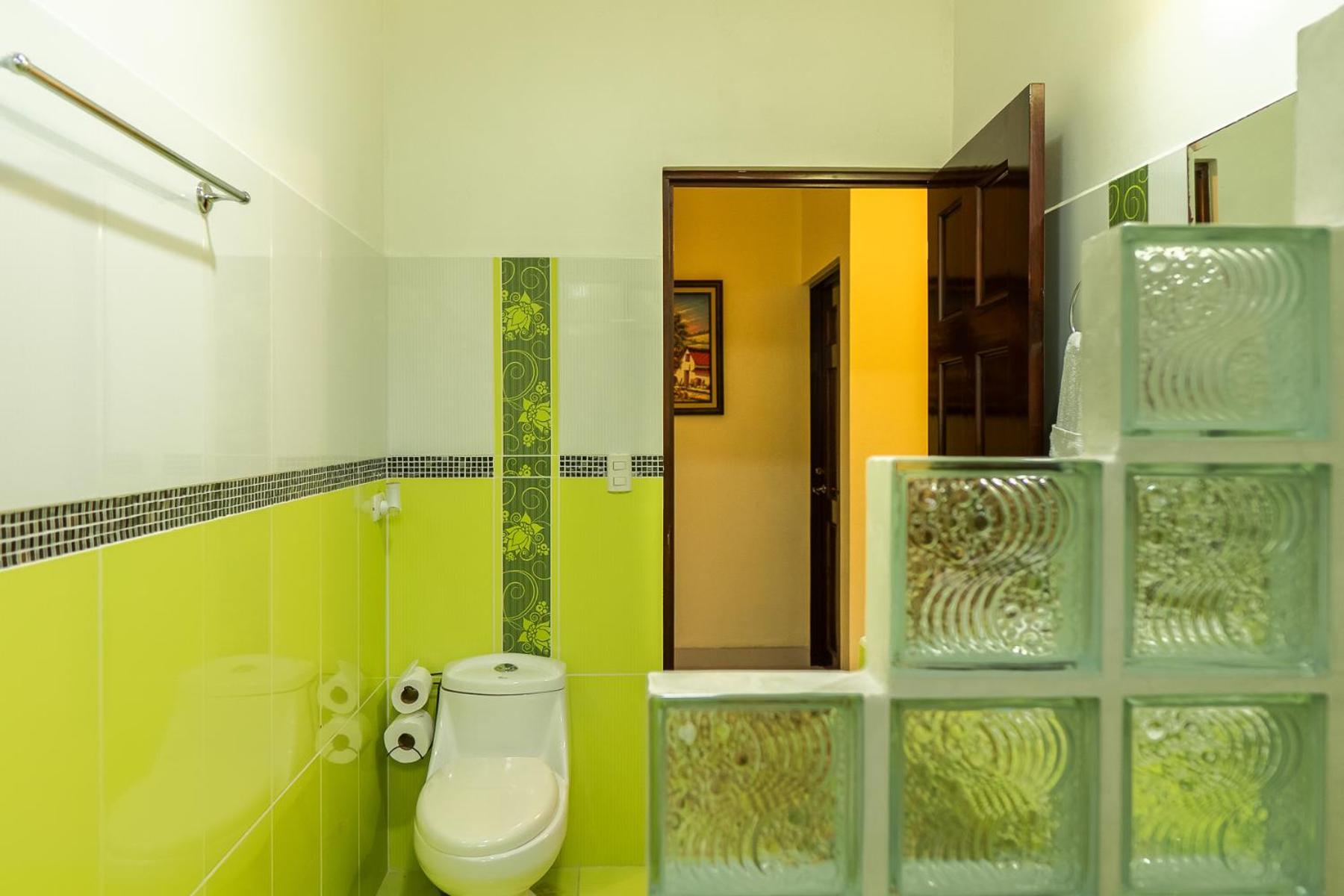 Yellow House Кепос Екстериор снимка